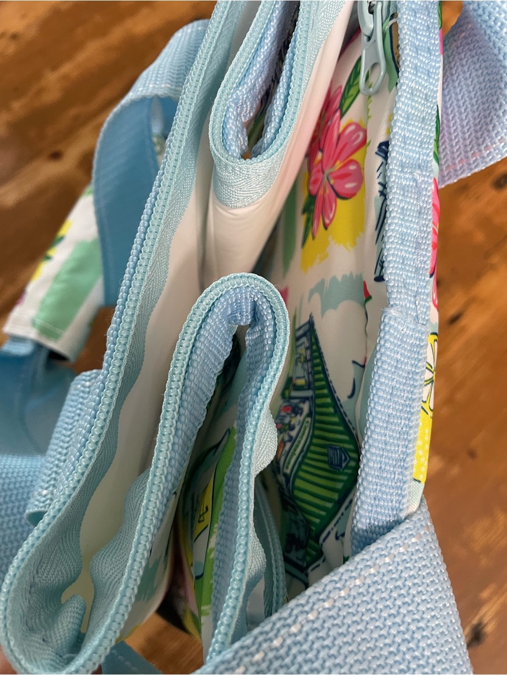 NWT Masters Tournament Insulated Lunch Bag - Pastel Floral & Golf Print - Picture 8 of 10